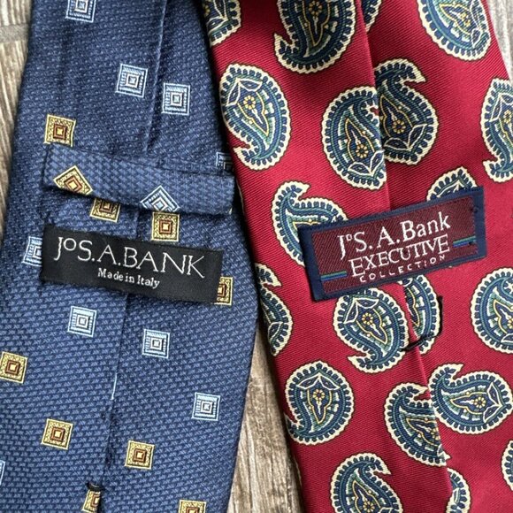 Jos A Bank Mens Red Tie Signature Collection Paisley 100% Silk Luxury Set Of 2 - Picture 4 of 8